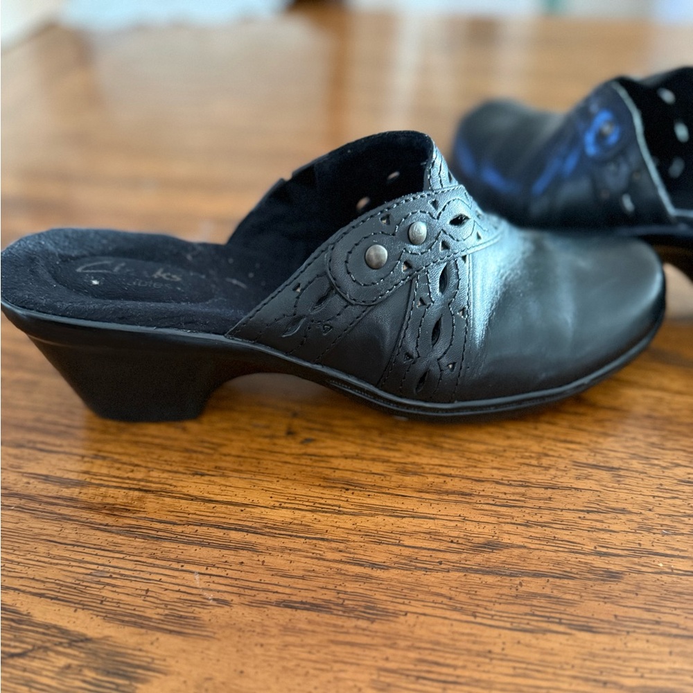 Clark’s clogs 8.5M - Picture 5 of 9